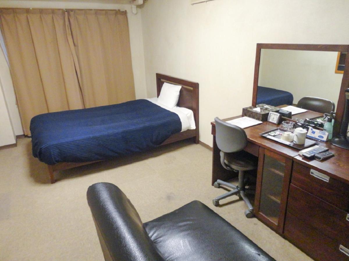 Hotel Livemax Budget Нагоя Екстериор снимка
