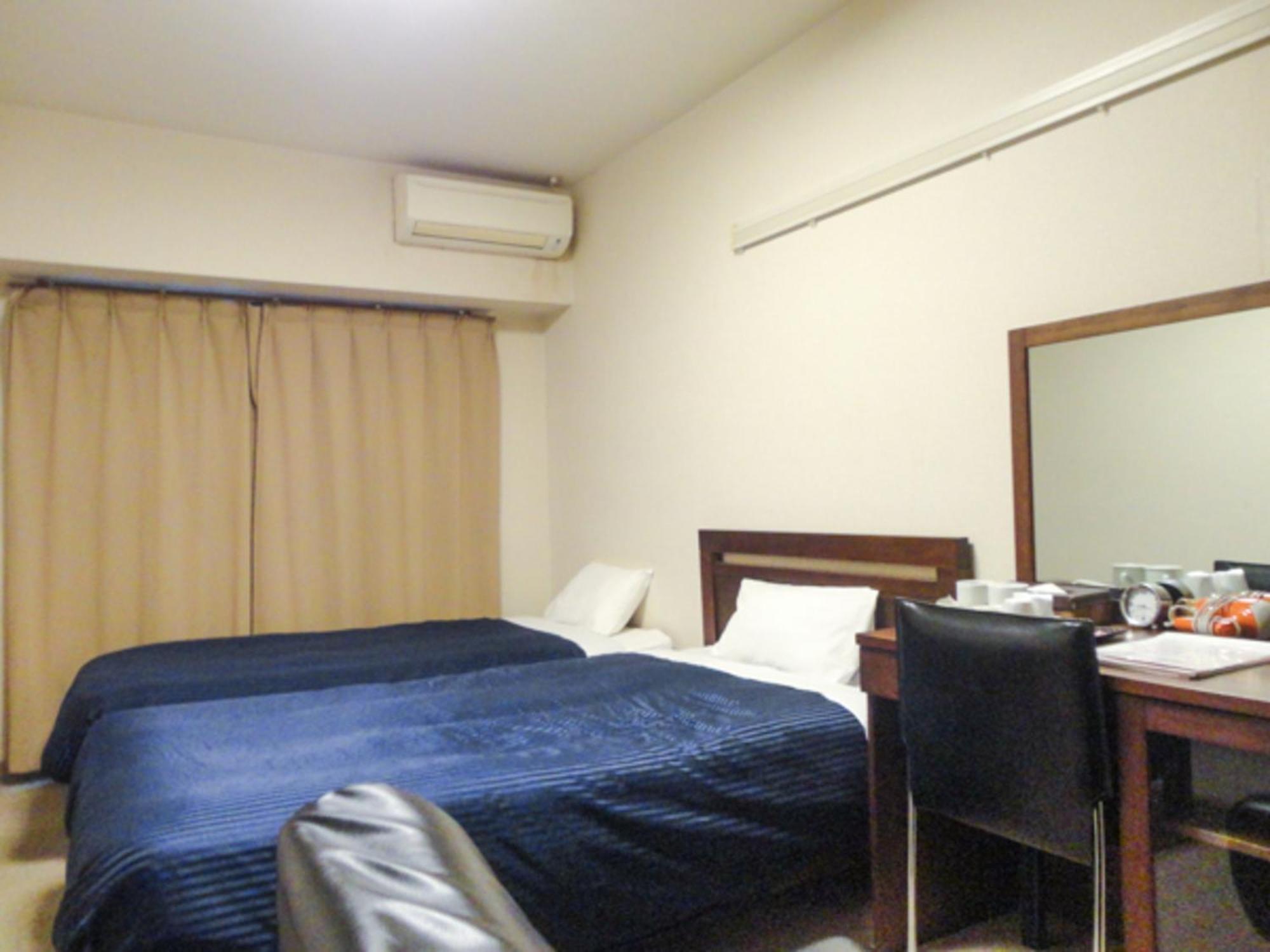 Hotel Livemax Budget Нагоя Екстериор снимка