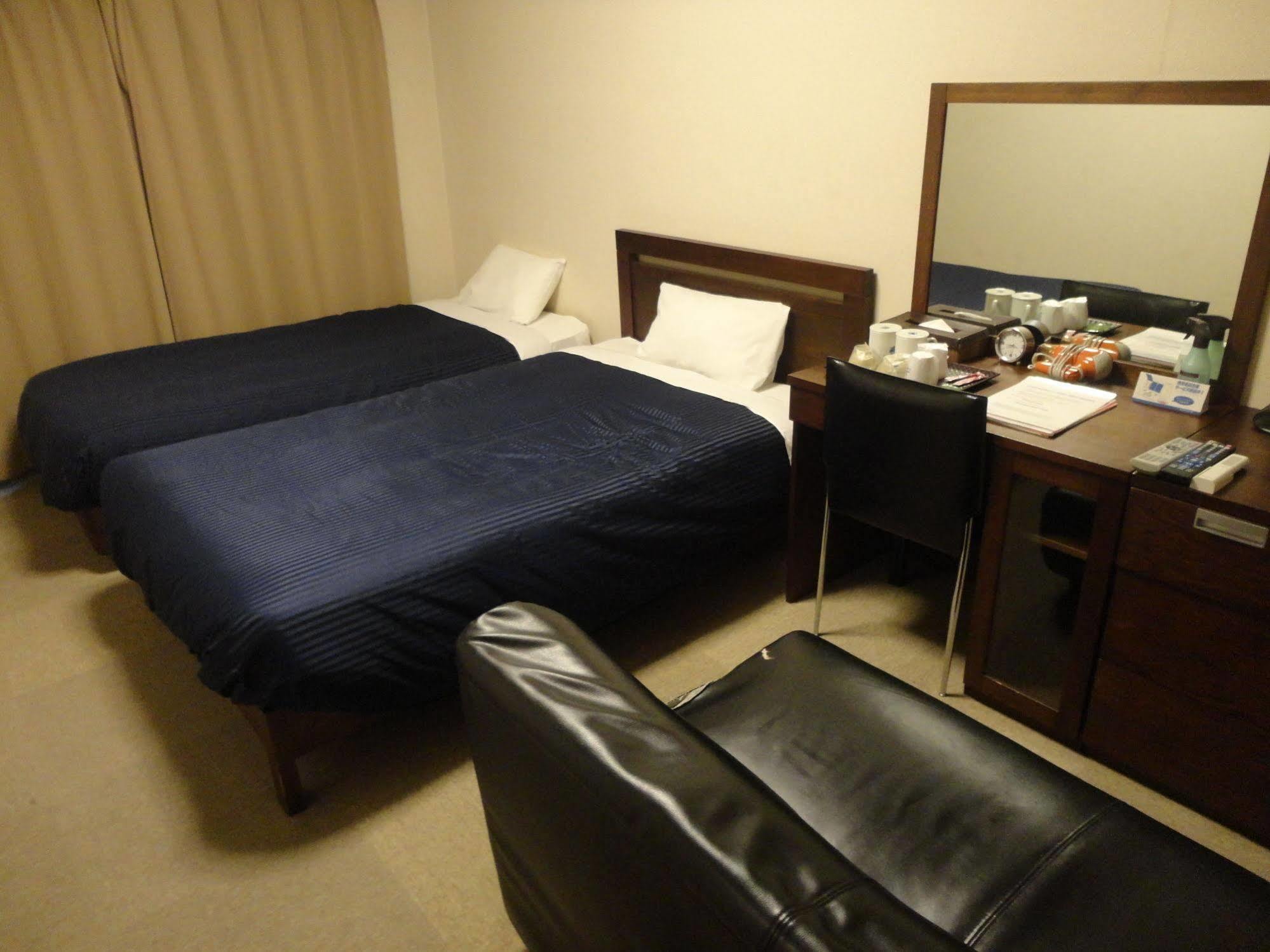 Hotel Livemax Budget Нагоя Екстериор снимка