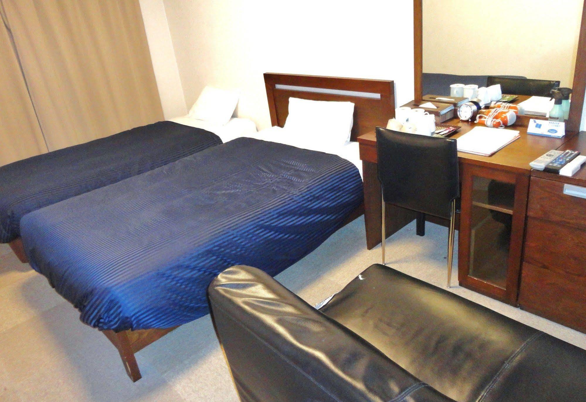 Hotel Livemax Budget Нагоя Екстериор снимка
